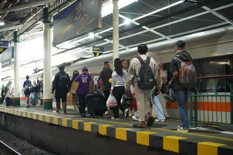 Diskon Tiket Kereta Api Akhir Tahun