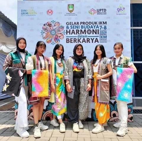 Batik Malessa Ubah Kain Perca Hingga Fashion Premium