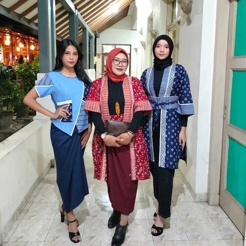 Batik Malessa Ubah Kain Perca Hingga Fashion Premium