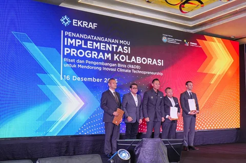 Pembukaan Ekraf Tech Summit 2025 dihadiri oleh Menteri Koordinator Bidang Infrastruktur dan Pembangunan Kewilayahan Agus Harimurti Yudhoyono (AHY) dan Menteri Ekraf Teuku Riefky.