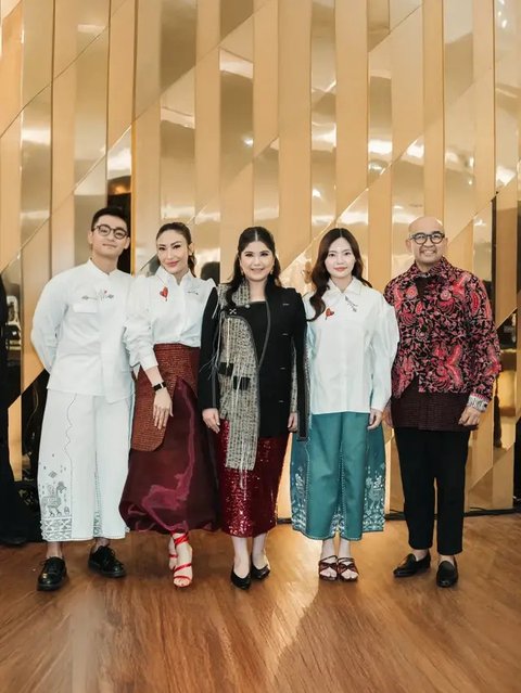7 Potret Terbaru Annisa Pohan, Diduga Hamil Usai Tampil dengan Busana Longgar di Sejumlah Acara (Foto: Instagram/barry_irawan)
