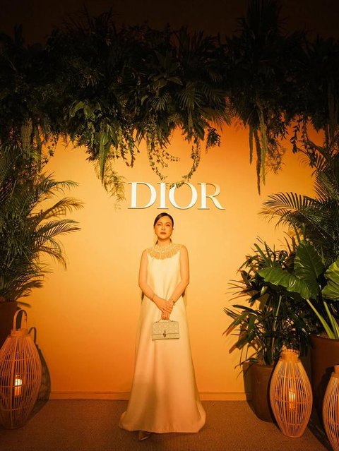 7 Inspirasi Dress Natal ala Shandy Aulia, Tampil Elegan dan Menawan di Setiap Momen Perayaan (Foto: Instagram/shandyaulia)