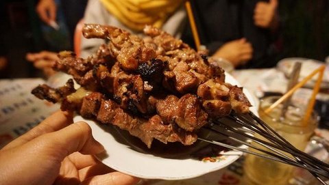 ILustrasi sate kambing