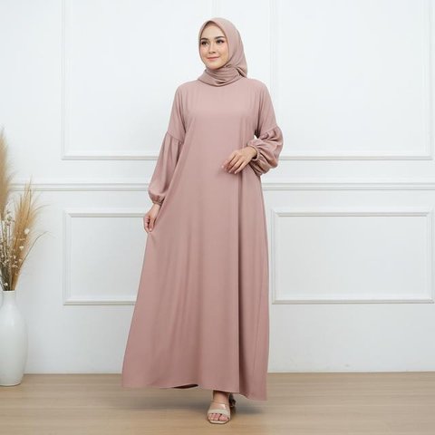 Model Gamis Longgar yang Tidak Panas/AI