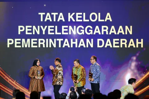 Kementerian Dalam Negeri menganugerahkan Pemerintah Kabupaten Banyuwangi penghargaan atas tata kelola penyelenggaraan pemerintahan daerah terbaik.
