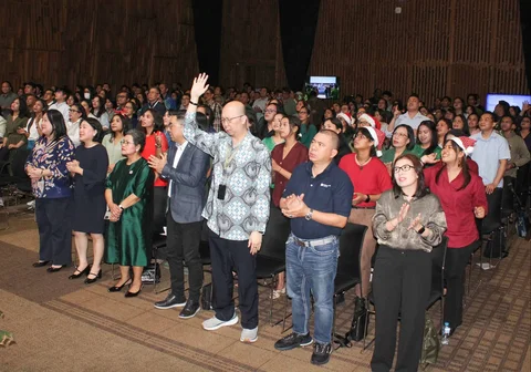 Doa bersama dan perayaan Natal Emtek Group 2025 yang berlangsung di Studio News lantai 8 SCTV Tower Senayan City Jakarta pada Jumat malam.