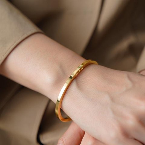 Model Gelang Emas 3 Gram Terbaru untuk Tangan Kurus Anti Longgar. Foto: Gemini