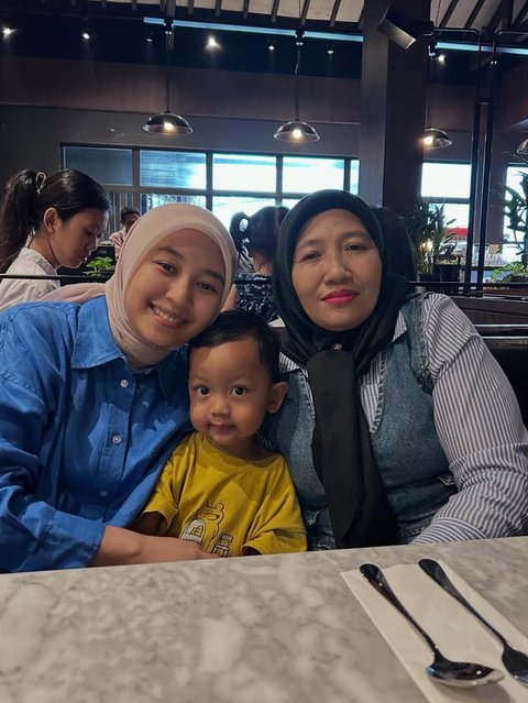 Potret Artis Unggah Momen Peringati Hari Ibu 2025 / Instagram @lestikejora