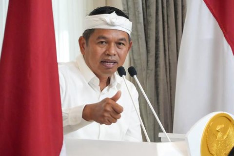 Ilustrasi upah minimum provinsi (UMP). Foto: Freepik/Skata