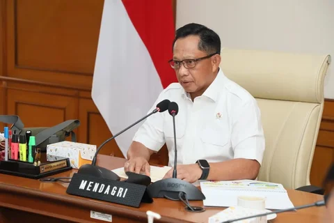 Mendagri Tito Karnavian saat Rapat Evaluasi Realisasi APBD Tahun 2025 bersama seluruh kepala daerah