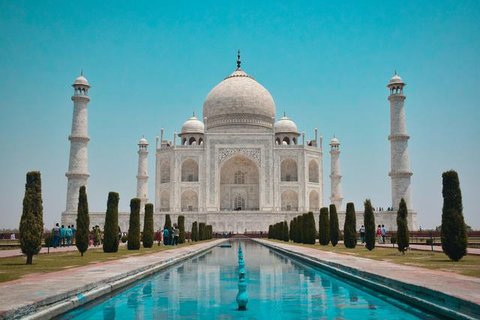 Ilustrasi hadiah pernikahan (dok.unsplash/ Kira auf der Heide)