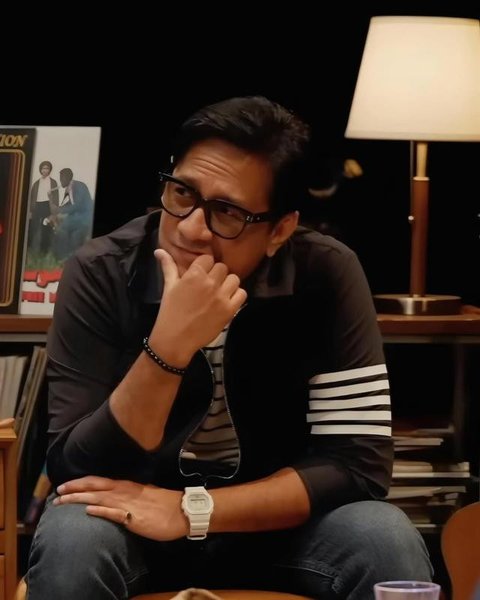 Potret Tasya Farasya dan Ahmad Assegaf hadiri acara sekolah anak usai ambil rapor. [Foto: IG/@tasyafarasya]