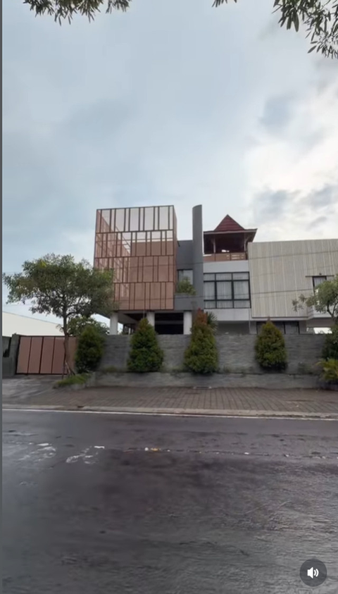 Fasilitas Rumah Denny Caknan di Ngawi. (Foto: Instagram/denny_caknan)