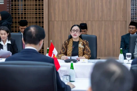 Ketua DPR RI Puan Maharani menerima kunjungan Ketua Komite Nasional Majelis Permusyawaratan Politik Rakyat Tiongkok (CPPCC), H.E. Wang Huning di Gedung DPR RI