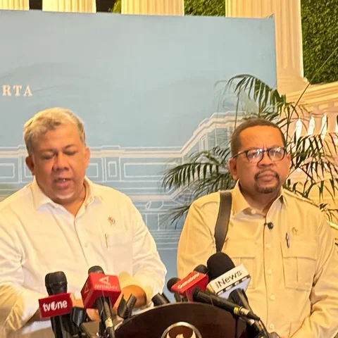 Kepala KSP Qodari dan Wamen PKP Fahri Hamzah