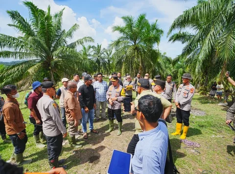 kapolri tinjau aceh tamiang