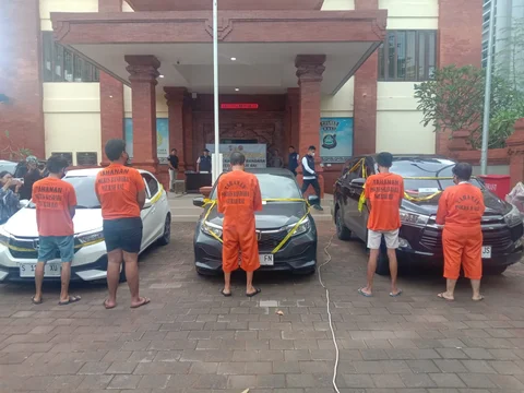 Polisi Tangkap 5 Pelaku Sindikat Penggelapan Mobil Rental di Bandara Bali