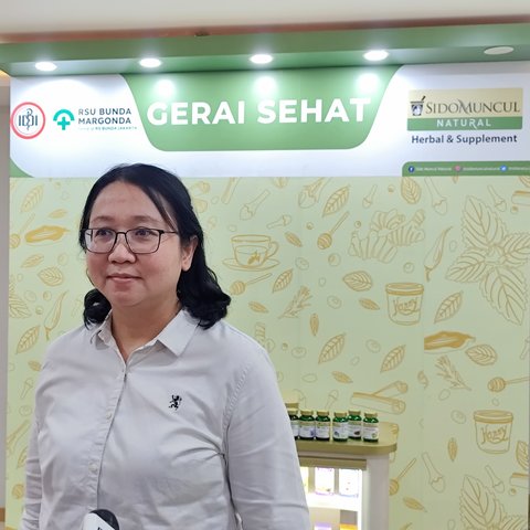 Salah satu peserta seminar yang digelar Sido Muncul Bersama IDI, Dokter Spesialis Anestesi RSUD Kota Depok, dr. Amelia Martira.