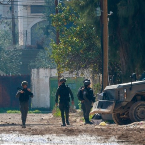 Di tengah pelaksanaan gencatan senjata di Gaza sesuai kesepakatan yang dicapai di Doha, Qatar, dua pekan lalu, Israel justru meningkatkan operasi militernya di Tepi Barat yang diduduki.