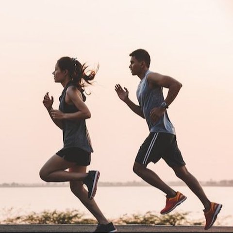 Jogging Sore. (foto: Pinterest/Freepik).