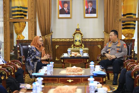 kapolri bertemu alissa wahid