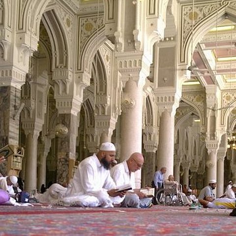 Nisfu Syaban adalah salah satu malam yang sangat dinantikan oleh umat Islam.