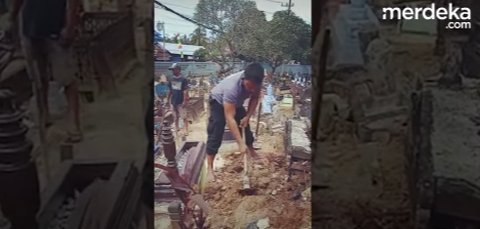 Sosok Polisi Baik Bripka Joko  Pahlawan Warga Miskin