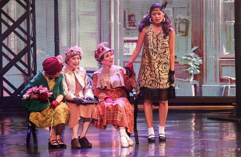 FOTO:   City Of Love, Kolaborasi Seni Teater dan Sinema di Panggung JCC Jakarta