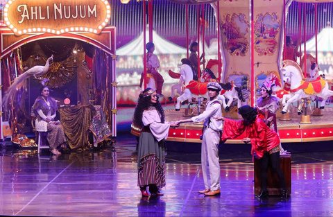 FOTO:   City Of Love, Kolaborasi Seni Teater dan Sinema di Panggung JCC Jakarta