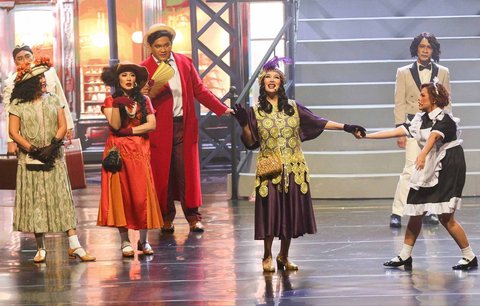 FOTO:   City Of Love, Kolaborasi Seni Teater dan Sinema di Panggung JCC Jakarta