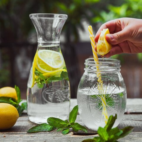 Kenali 6 minuman alami ini bisa membantu kamu untuk menurunkan kadar gula darah. Dengan mengontrol dan mengurangi gula darah, kamu bisa terhindar dari bahaya diabetes lho. Yuk buktikan sekarang!
