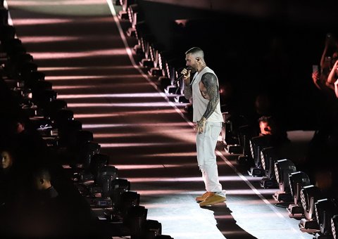 Vokalis grup band asal Los Angeles, Amerika Serikat, Maroon 5 Adam Levine tampil dalam konser bertajuk Maroon 5 in Asia 2025 di Jakarta International Stadium (JIS), Jakarta, Sabtu (1/2/2025).