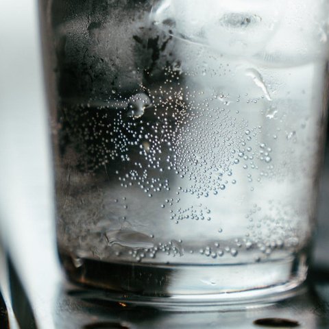 Ikustrasi Air Soda