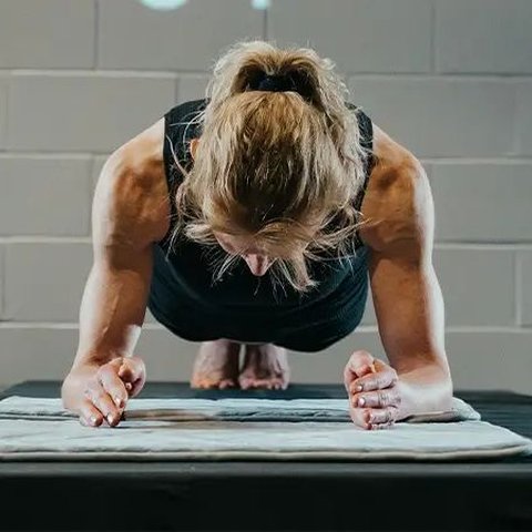 Wilde beat the record by planking for 4 hours, 30 minutes and 11 seconds.