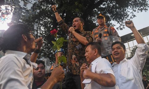 Prasetyo mengatakan, ia bersama dengan mahasiswa punya tujuan yang sama. Itulah sebabnya, ia berkecimpung di dunia politik.