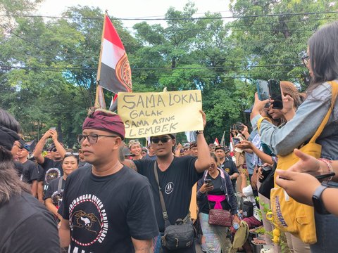 demo driver di bali