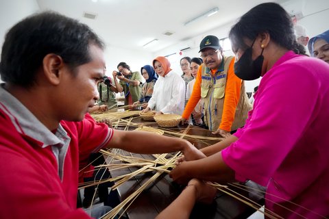 Menteri Sosial Saifullah Yusuf