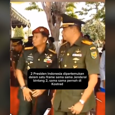 Momen Lawas Prabowo &amp; SBY Ngobrol Serius, Sama-Sama Berseragam Jenderal TNI Bintang 2 &amp; Pegang Tongkat Komando