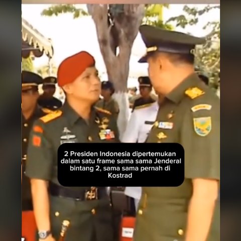 Momen Lawas Prabowo &amp; SBY Ngobrol Serius, Sama-Sama Berseragam Jenderal TNI Bintang 2 &amp; Pegang Tongkat Komando