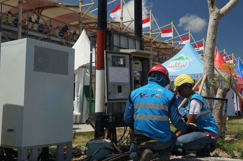 PLN NTB melakukan berbagai langkah preventif, termasuk pengecekan instalasi di tempat ibadah dan pusat keramaian, untuk memastikan keandalan listrik selama libur panjang Isra Miraj dan Imlek 2025.