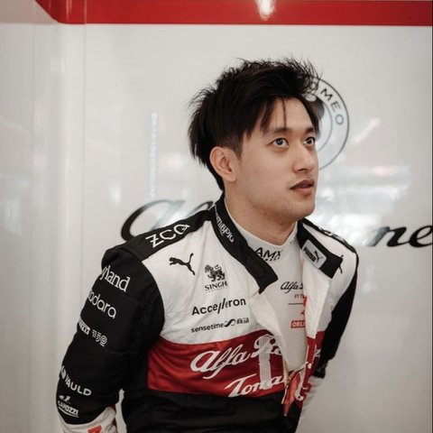Potret Zhou Guanyu