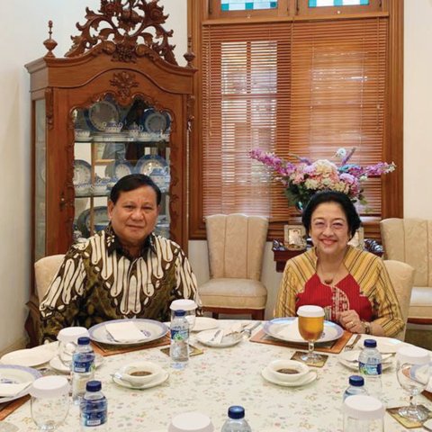 Banner Pertemuan Prabowo dan Megawati (Liputan6.com/Triyasni)