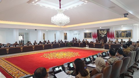 Presiden Prabowo pimpin sidang kabinet perdana