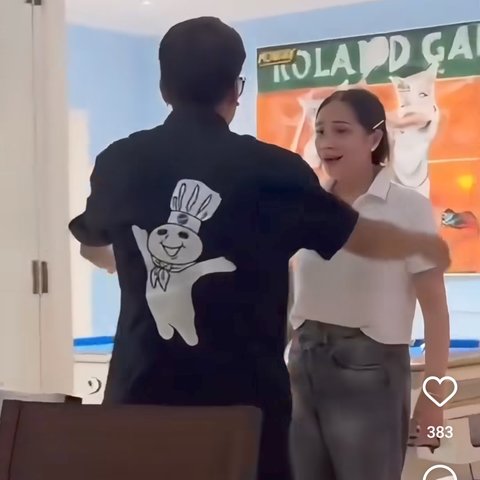 Ngefans Berat, Sederet Tingkah Kocak Desta ke Nagita Slavina - Selalu Ngegoda Sampai Curi Kesempatan Mau Peluk