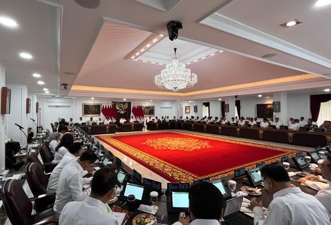 Presiden Prabowo Subianto saat memimpin sidang kabinet paripurna bersama seluruh jajaran Kabinet Merah Putih. (Dok. Istimewa)