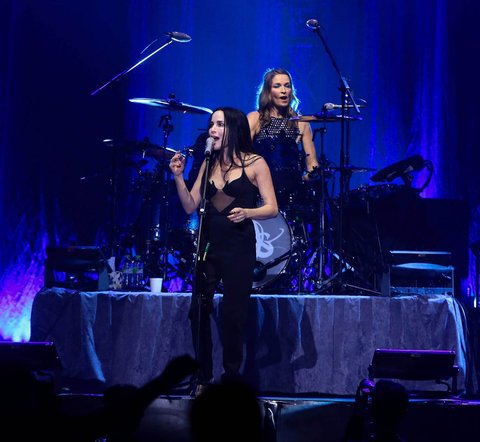 FOTO: Konser Penuh Cinta The Corrs di Jakarta
