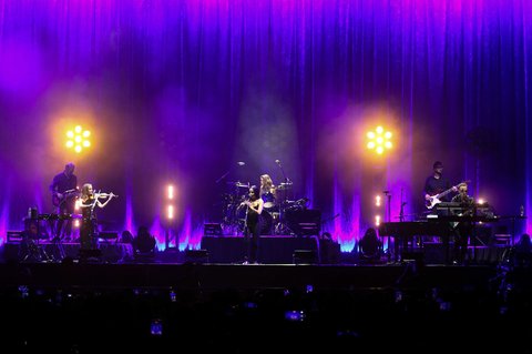 FOTO: Konser Penuh Cinta The Corrs di Jakarta