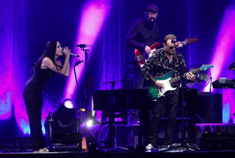 FOTO: Konser Penuh Cinta The Corrs di Jakarta