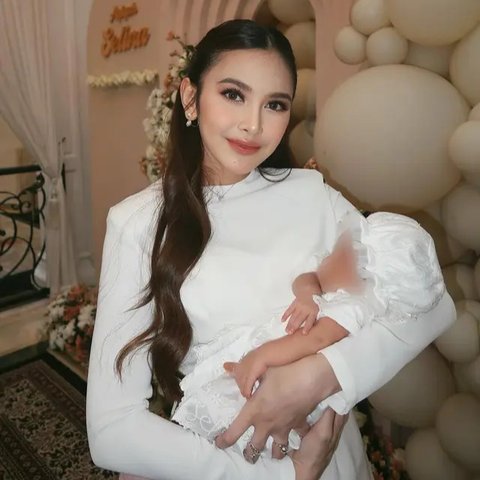 Potret Penampilan Mahalini di Akikah Selina. (Sumber: Instagram/ikylini.journey/mahaliniraharja)