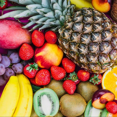 Temukan inspirasi menjaga pola makan sehat saat ramadan tanpa takut berat badan naik. (Sumber: Freepik).
